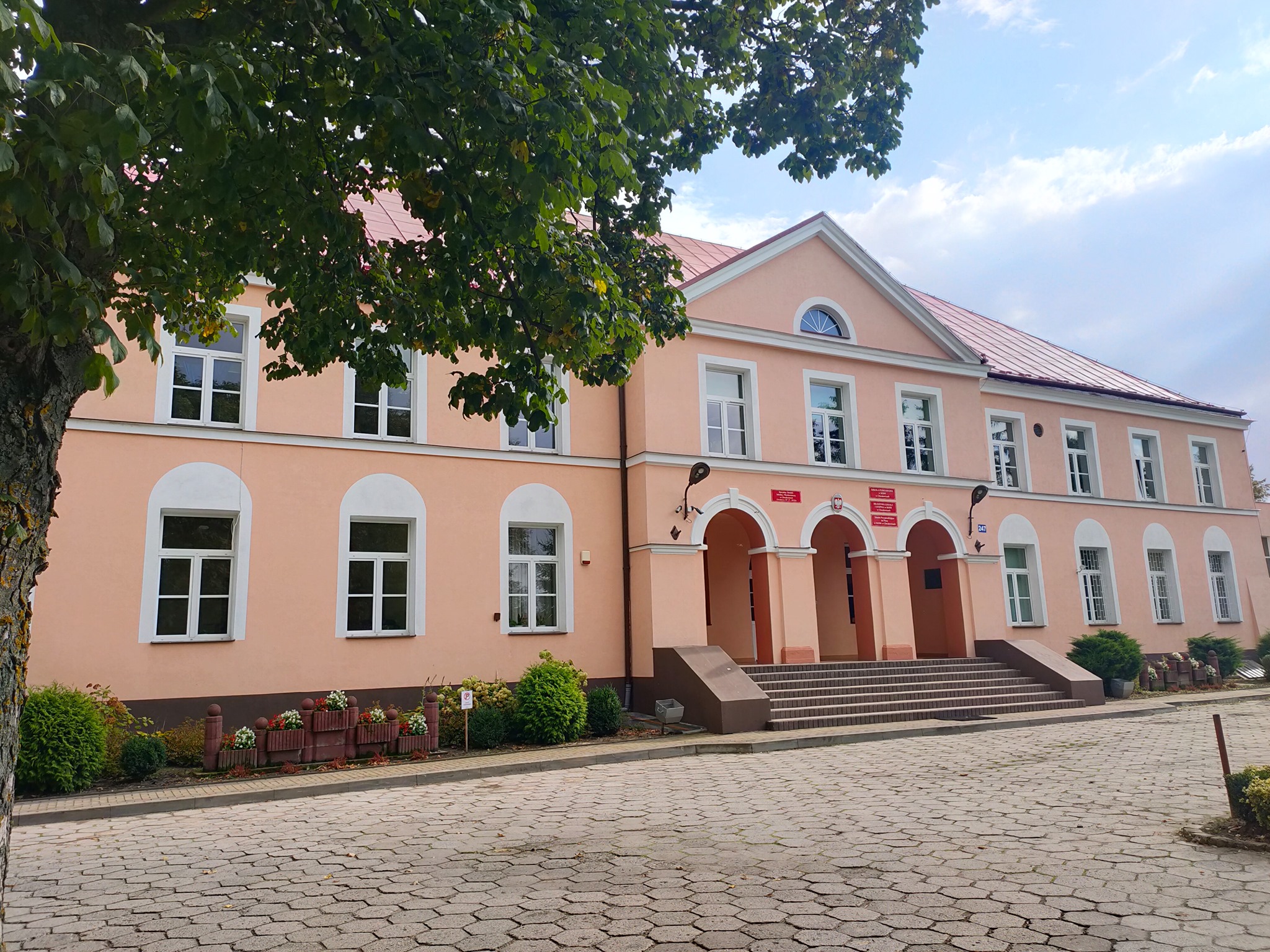 121335672_138717977945373_3637029166244005115_n