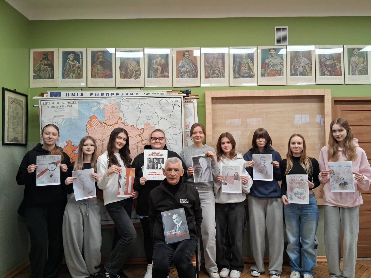 Sukcesy uczniów Zespołu Szkół w Pionkach w konkursach historycznych